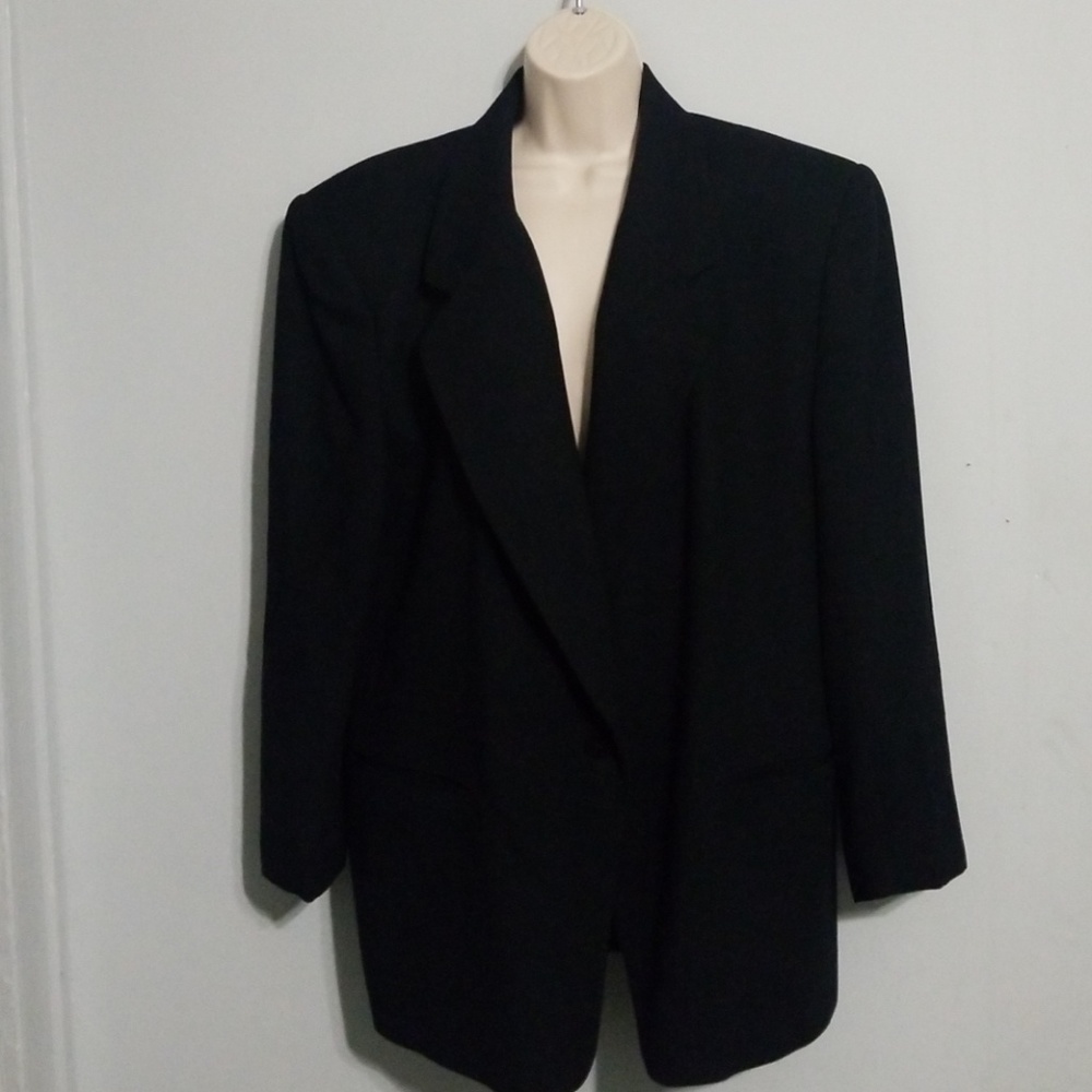 Rena Rowan for Saville black 100% pure wool 16 W blazer